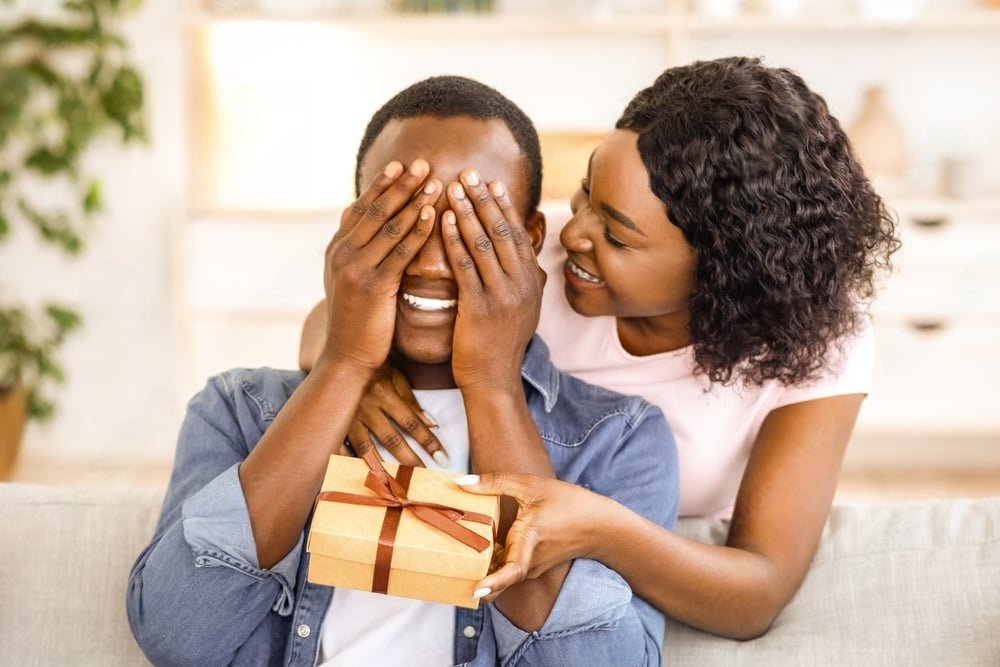 The Ultimate Gift Guide for Boyfriends: 10 Perfect Gifts for the Man Who Has Everything