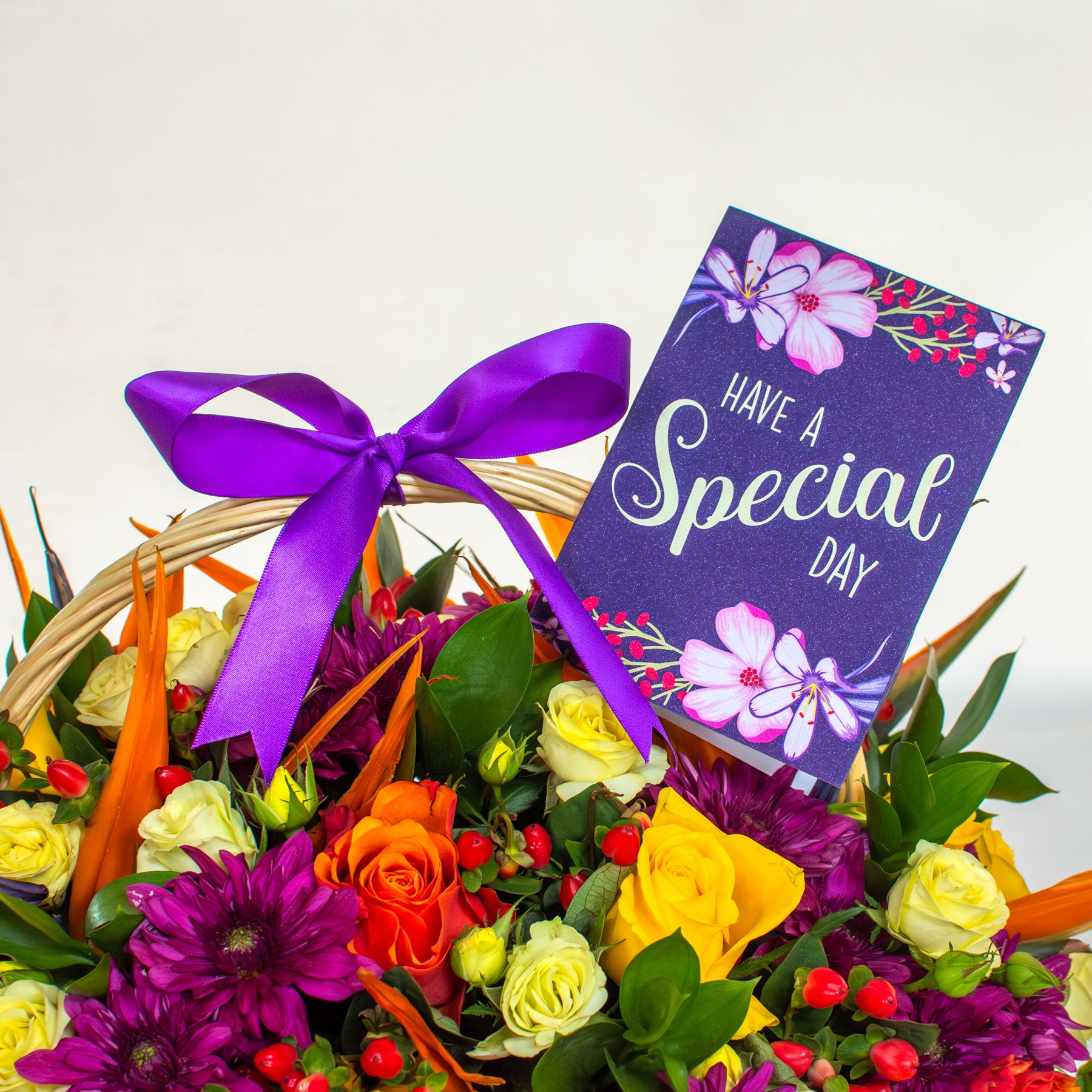 Amber Petal & Dates Flower Basket