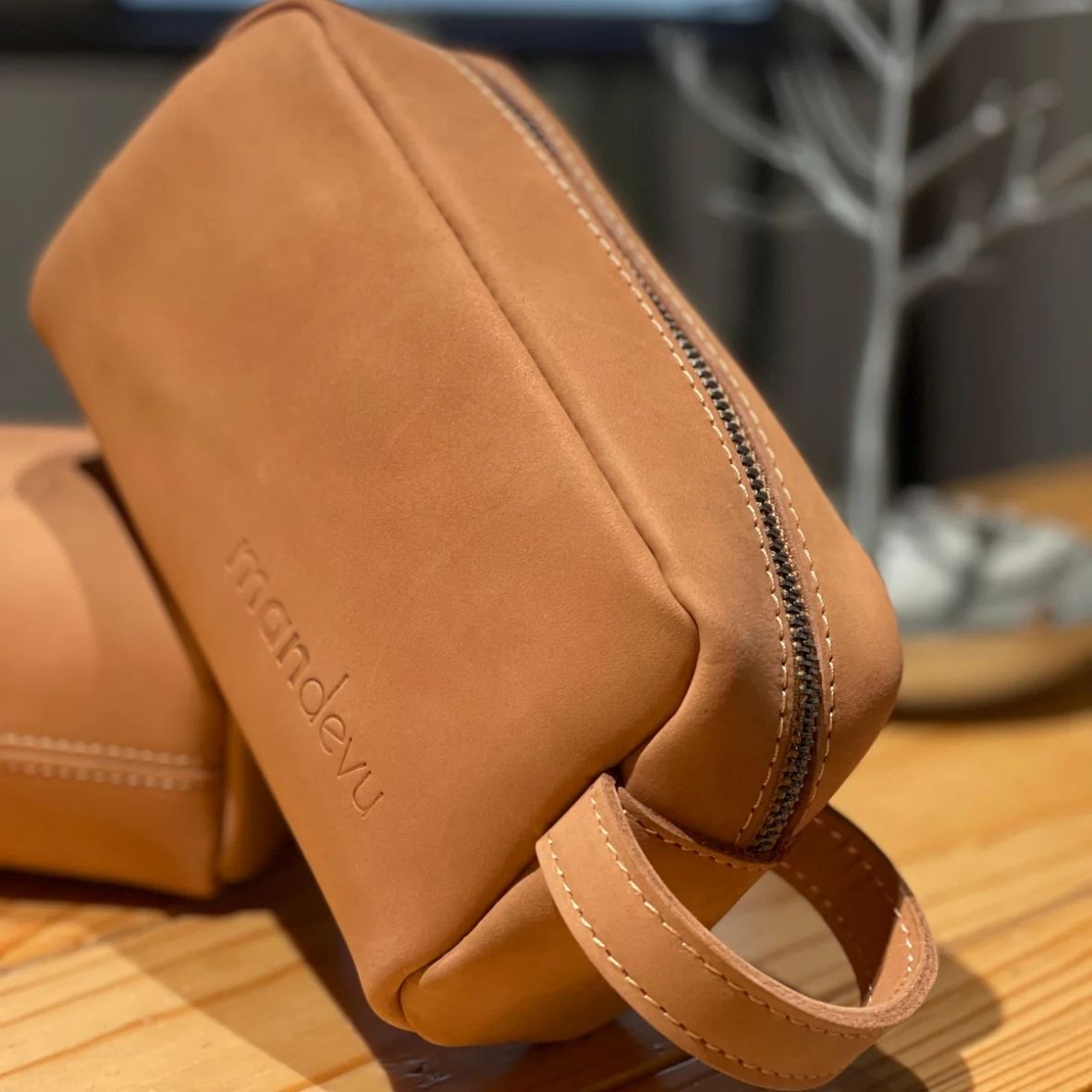 Mandevu Leather Wash Bag