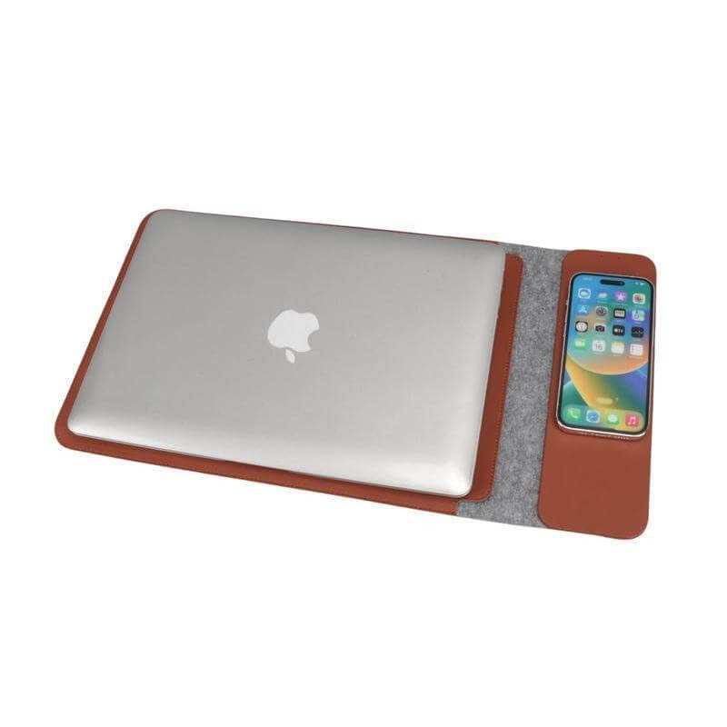 14" Laptop Sleeve With 15W Magnetic Charger