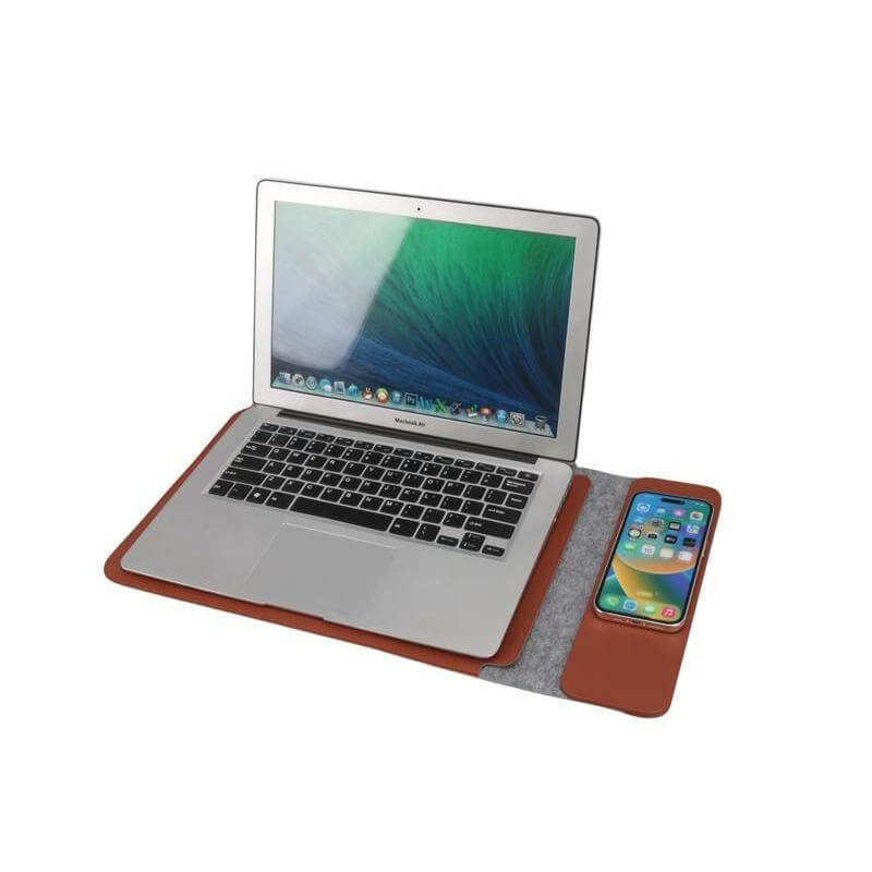 14" Laptop Sleeve With 15W Magnetic Charger