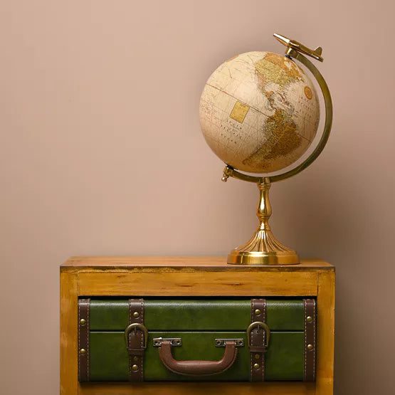 Harvey Makin Gold Globe