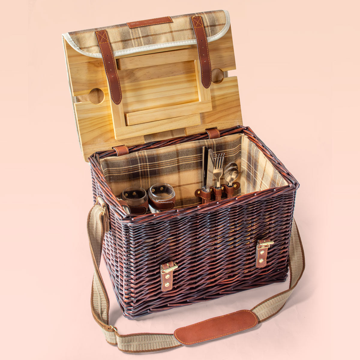 The Countryside Charm Picnic Basket