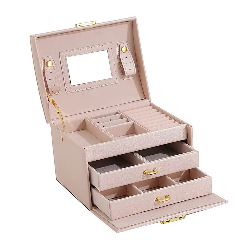 The Amara Travel Jewelry Case