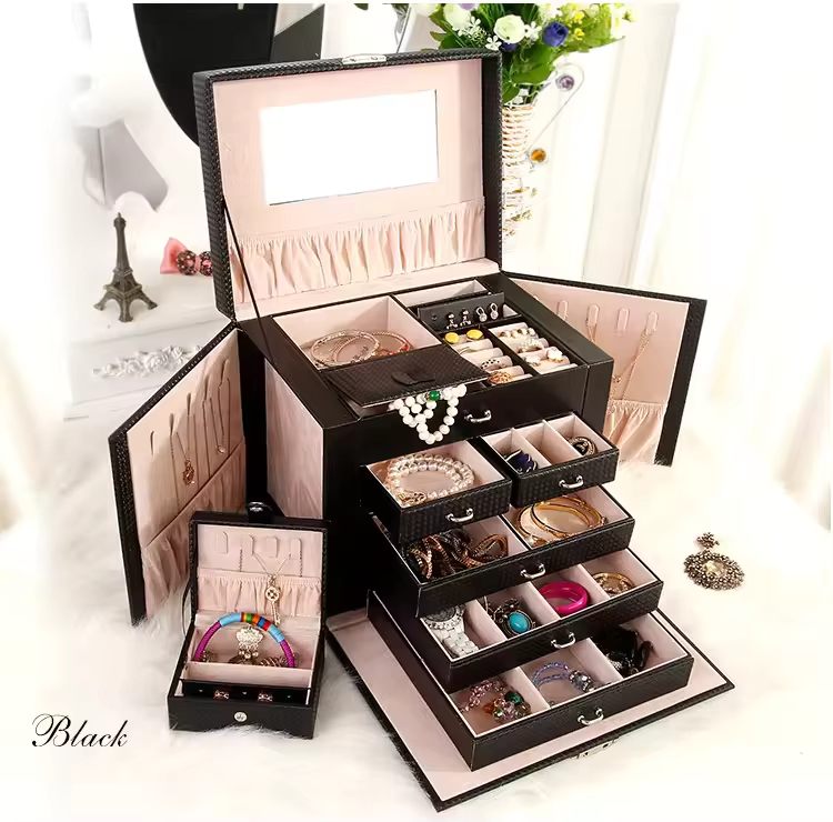 The Seraphina Jewelry Case