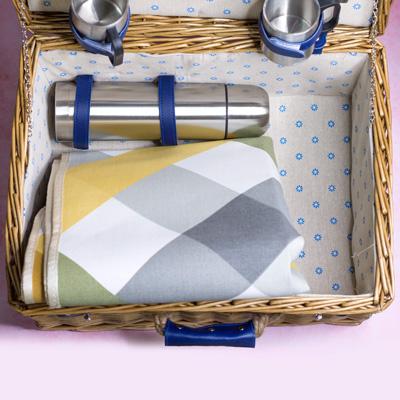 Executive Willow Picnic Basket For Two with Blanket